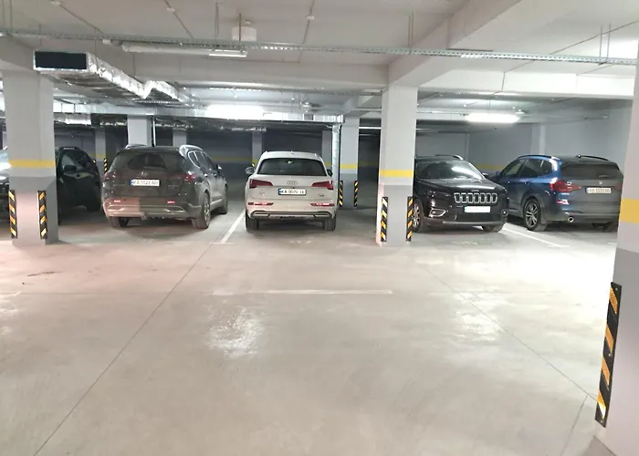 Airport Chisinau 24/24!!! Parking, Taxi.